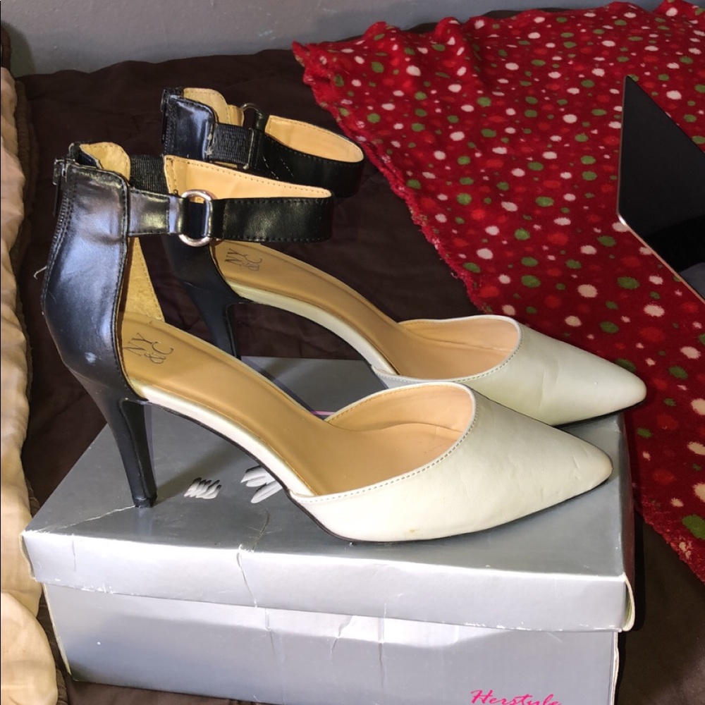 NY & Co Heels